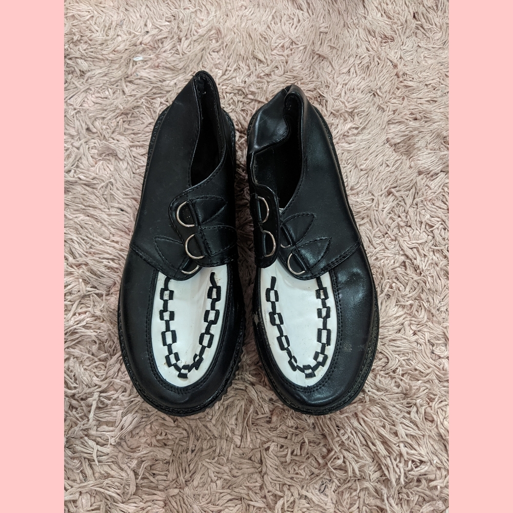 Black white creeper platform shoes